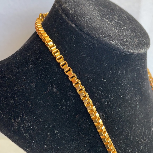 Vintage gold plated rectangle box chain 24” - Picture 3 of 6